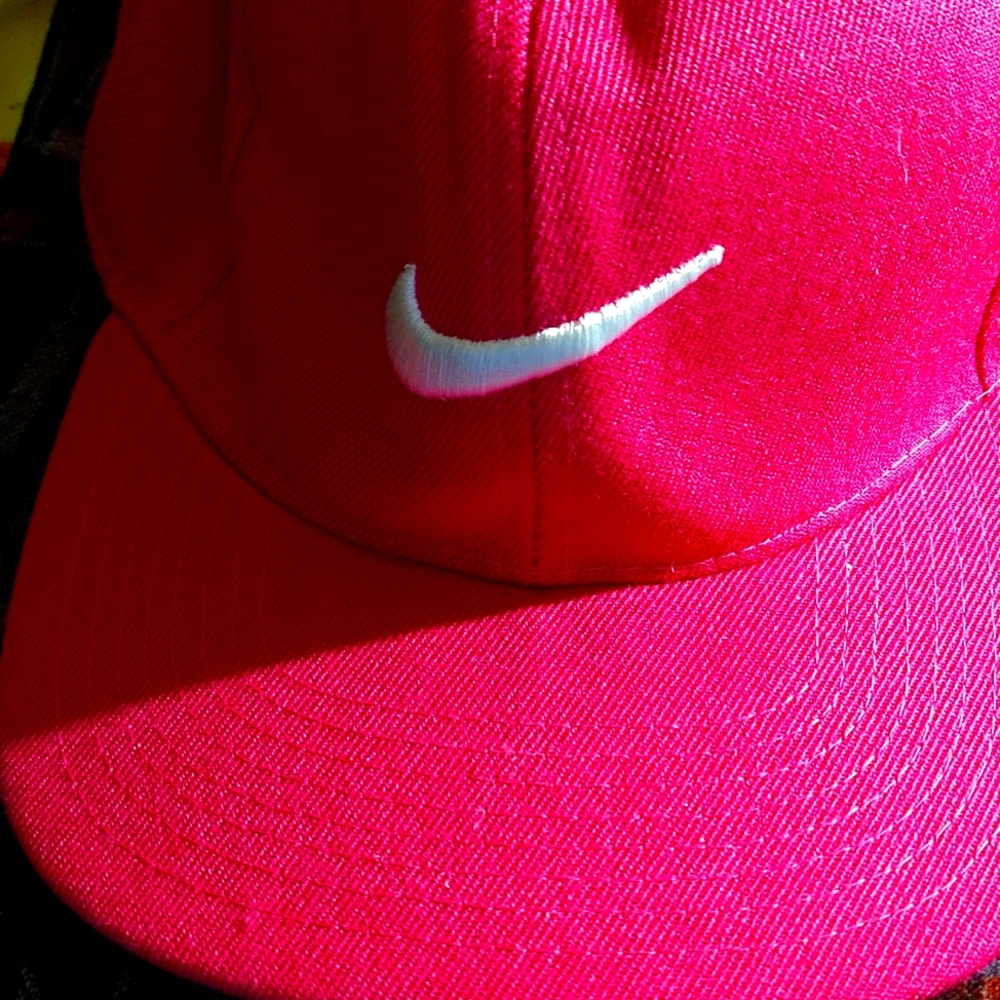 Cap, Nike like new color is pink